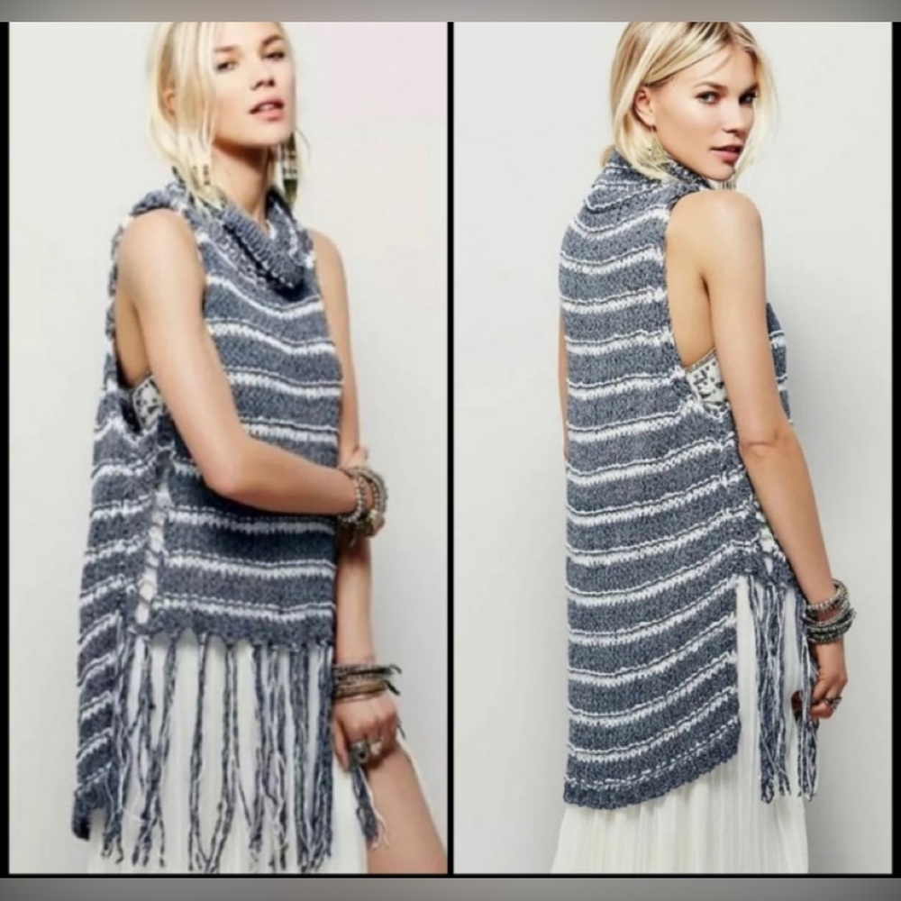 NWOT 😊🌷bluish grey Free People fringe folksong sleeveless M